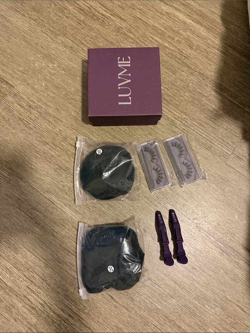 LUVME 20 inch Yaki Straight  7piece Clip ins (2 sets) in 1B color